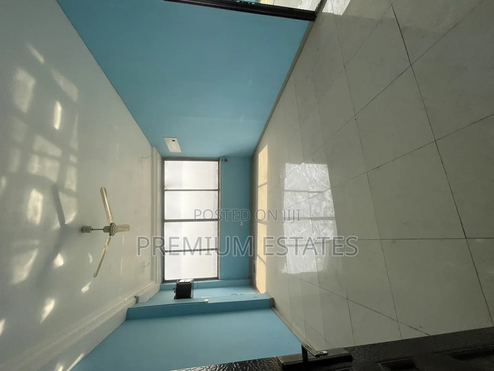 Spacious Office/Commercial Space With Over 10 Rooms for Rent