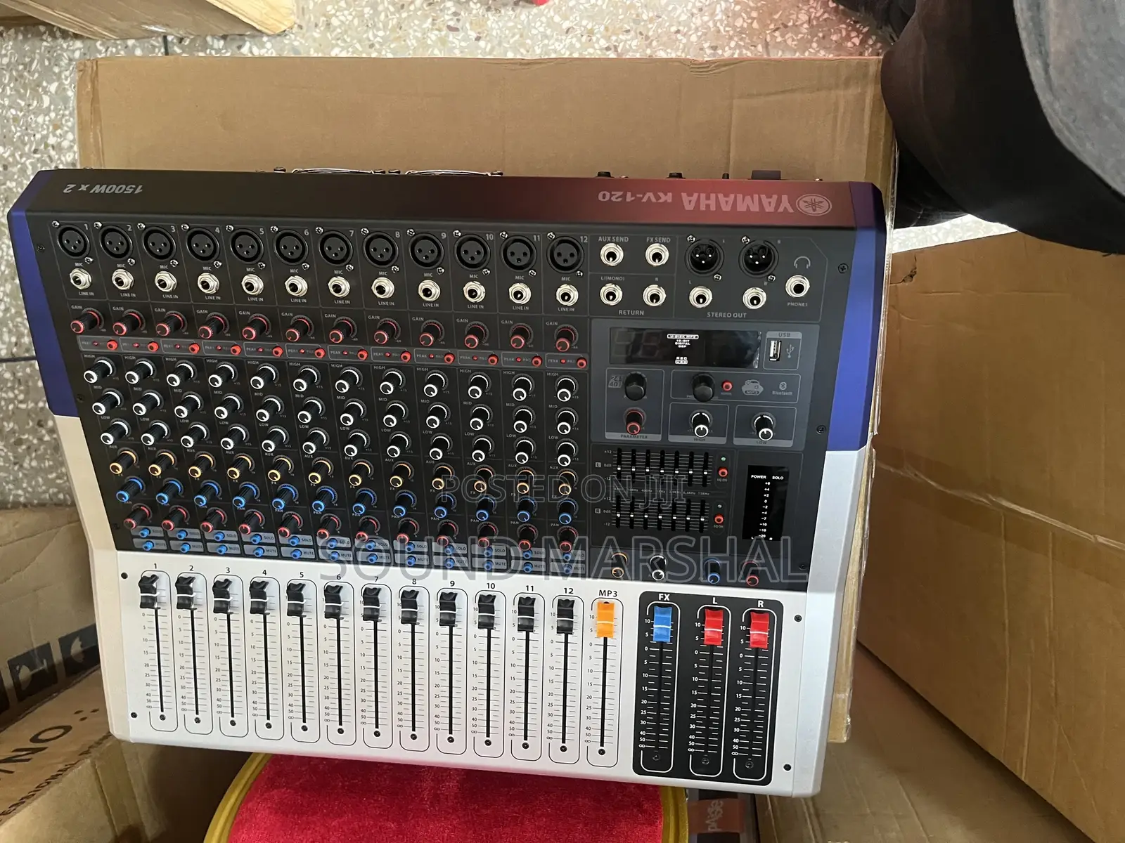Yamaha Kv-120 Powered Mixer