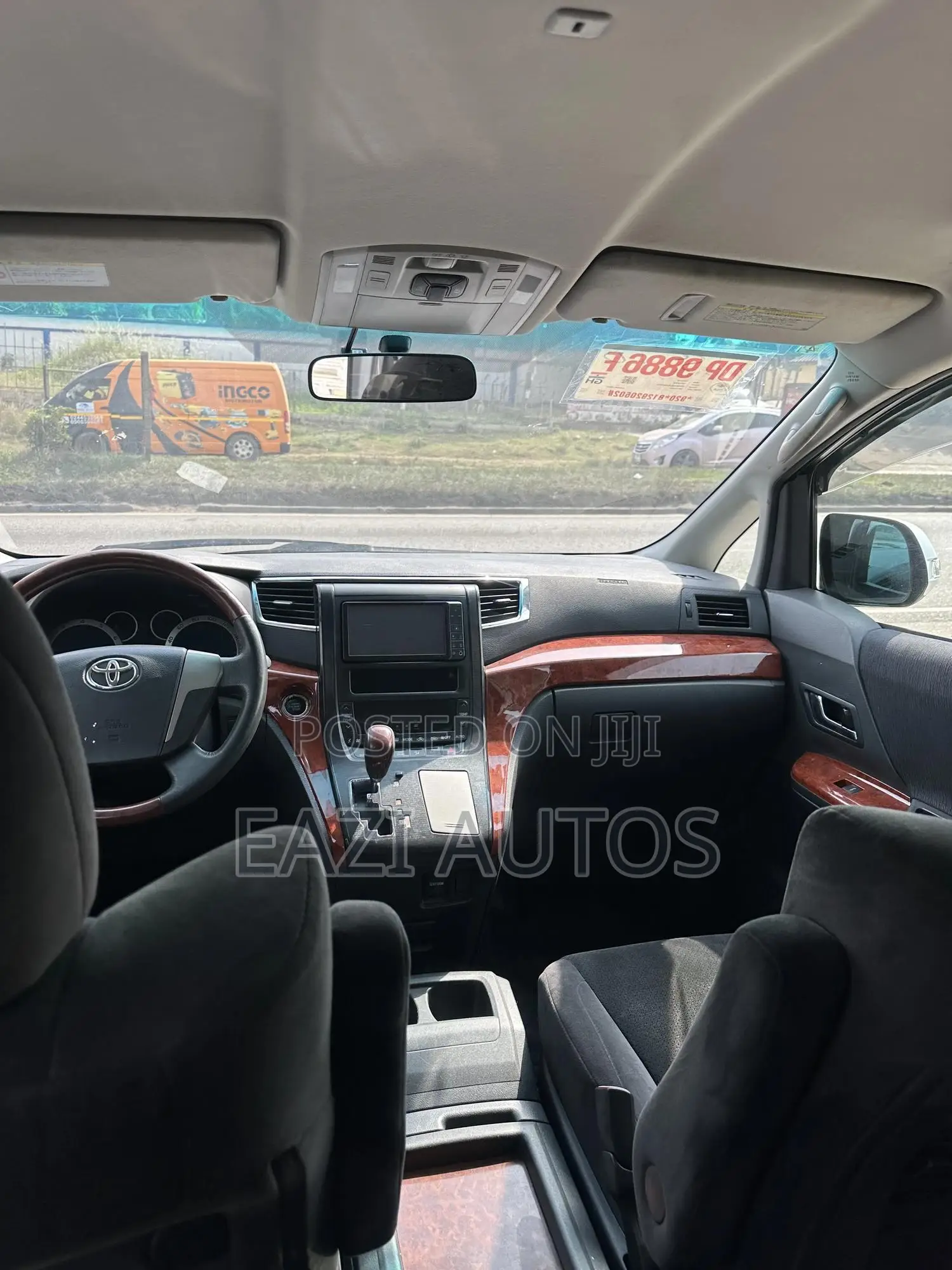 Toyota Vellfire 2014 White