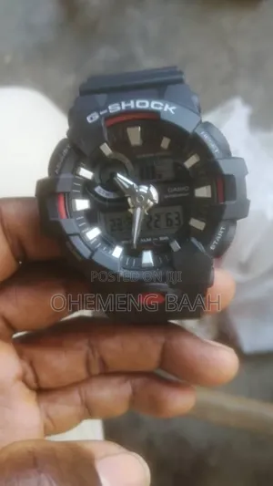 Trendy Casio G-Shock Ga-700 1b