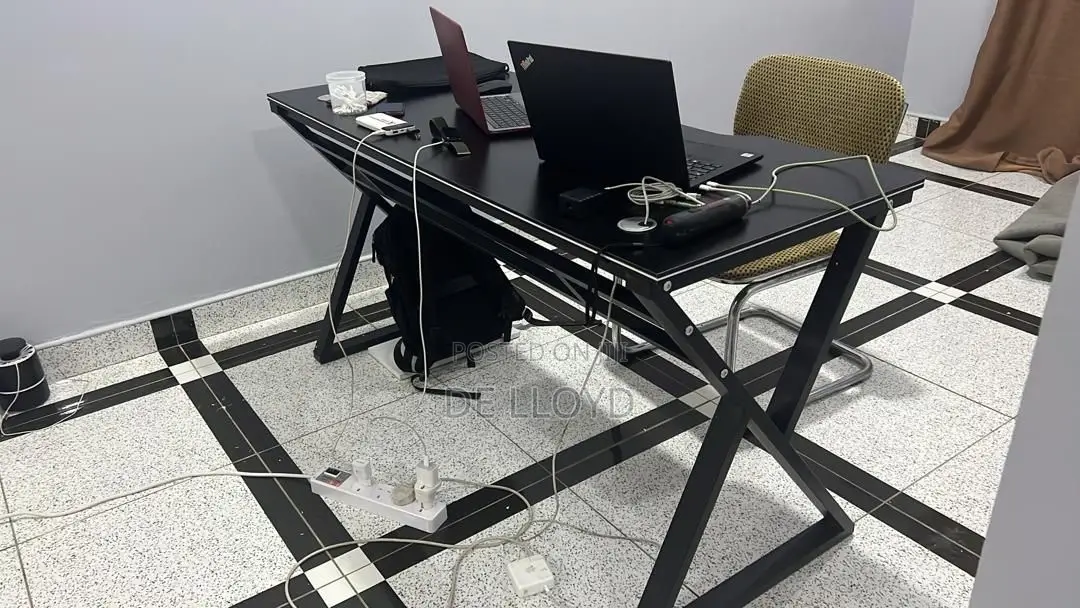 Game Table (140 by 60 Cm)