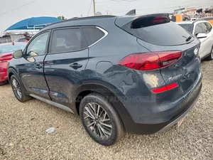 Hyundai Tucson Limited 2021 Gray