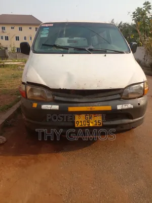 Toyota HiAce 1998 White