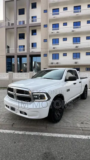 Dodge RAM 1500 3.6 Petrol AWD 2017 White
