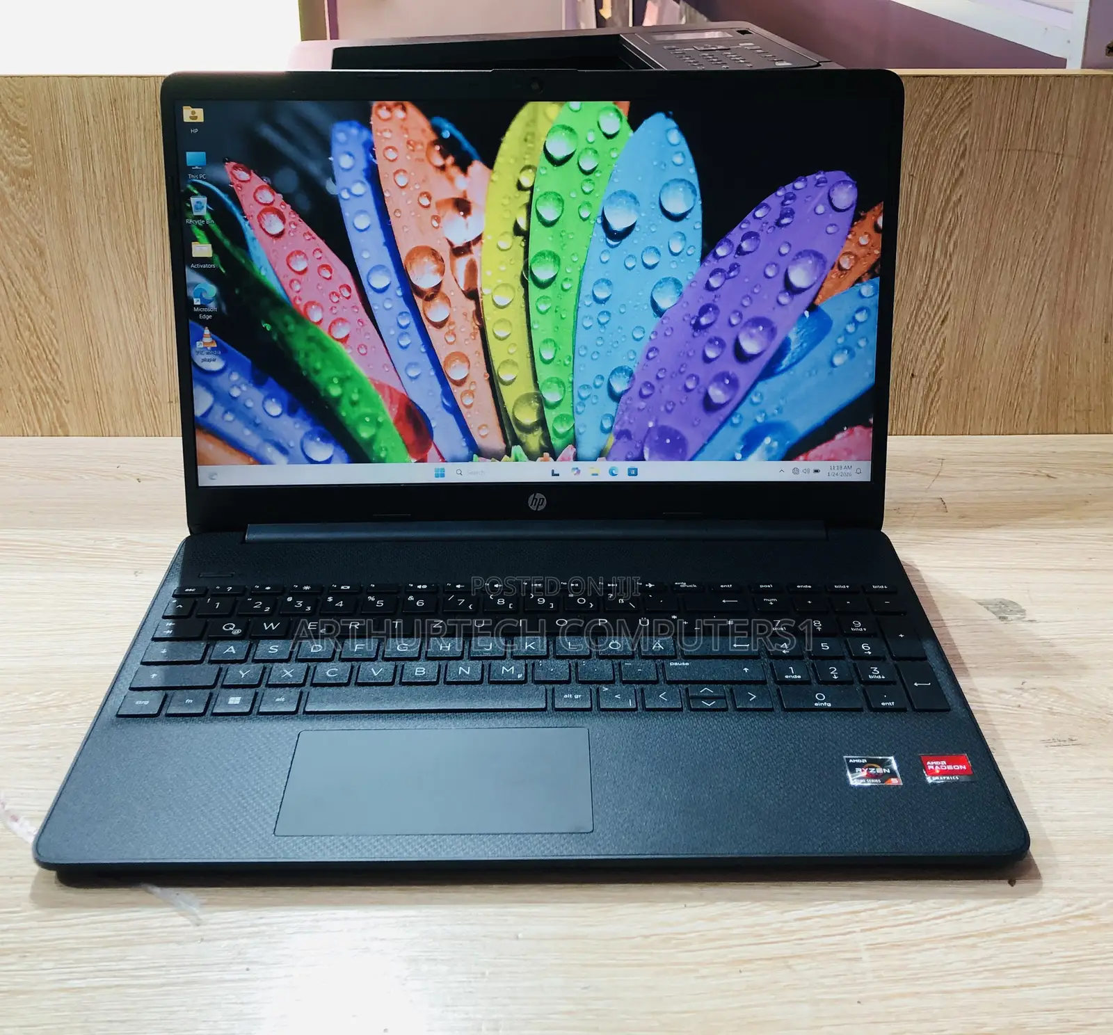 New Laptop HP 16GB AMD Ryzen 5 SSD 1T