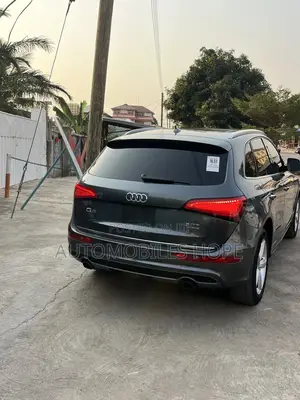 Audi Q5 2.0T Premium AWD quattro 2018 Gray