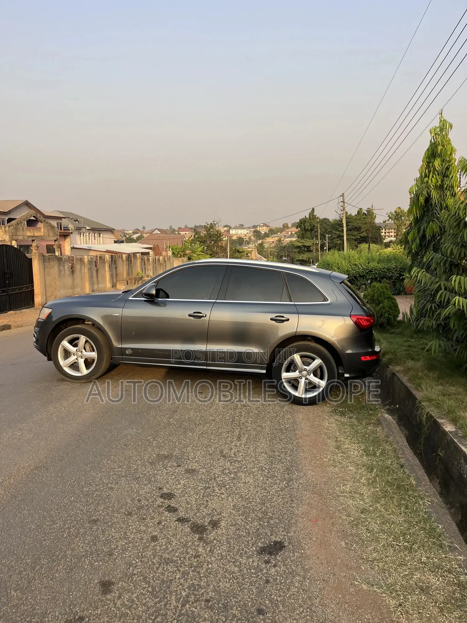 Audi Q5 2.0T Premium AWD quattro 2018 Gray