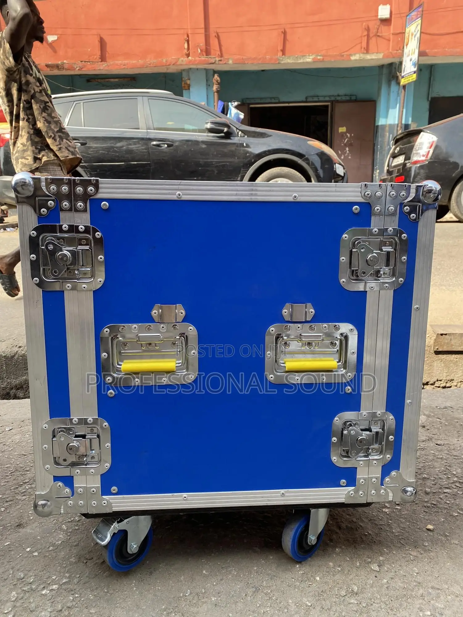 Amplify Rack12u