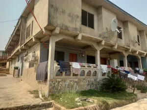 14bdrm House in Tech Aprade, Kumasi Metropolitan for sale