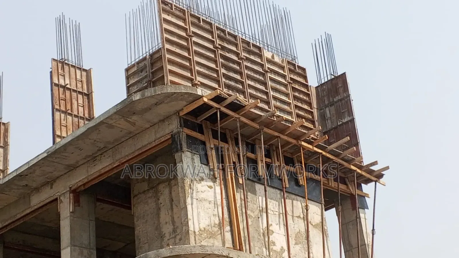 Formworks/Gutter Formwork/Retaining Wall Formwork/Metal Formworks