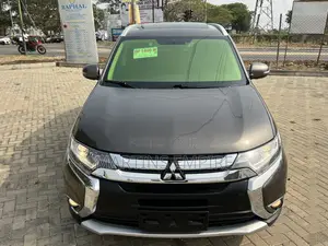 Mitsubishi Outlander SEL AWC 2018 Gray