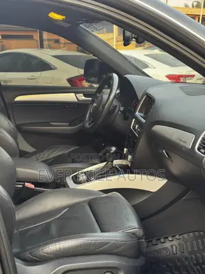 Audi Q5 2.0T Premium AWD quattro 2017 Gray