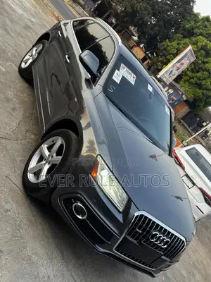 Audi Q5 2.0T Premium AWD quattro 2017 Gray
