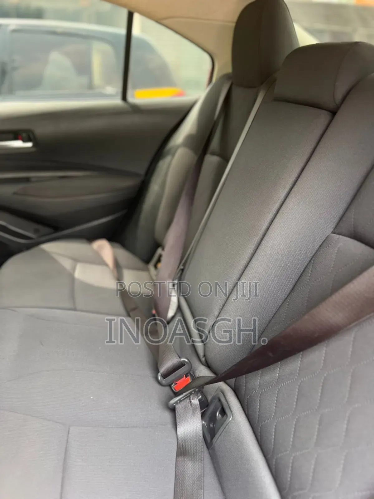 Toyota Corolla LE 2020 Red