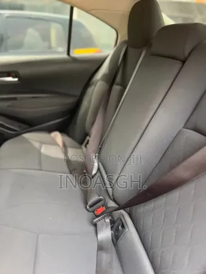 Toyota Corolla LE 2020 Red