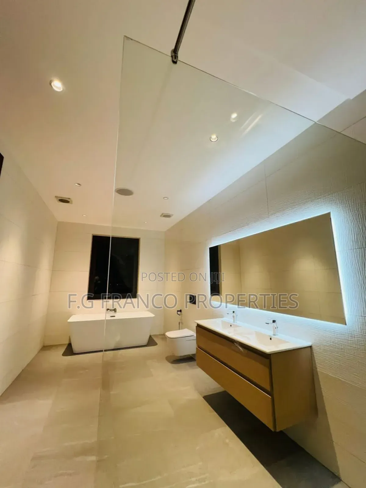 5bdrm House in Kg Franco Properties, East Legon for sale