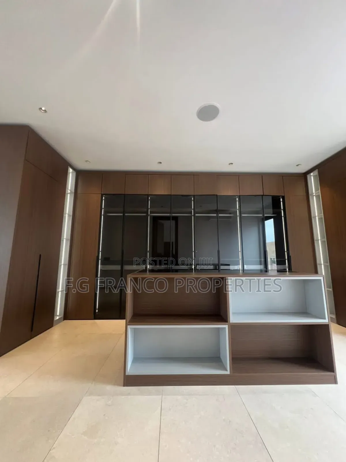 5bdrm House in Kg Franco Properties, East Legon for sale
