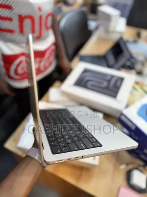 Laptop Apple MacBook Pro 2024 M4 14-Inch 16GB Apple M4 SSD 512GB