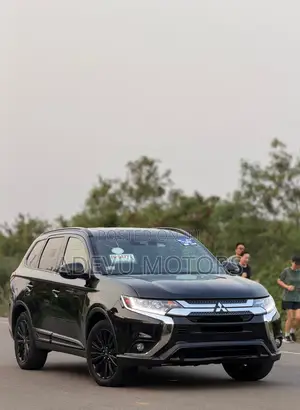 Mitsubishi Outlander 2020 Black