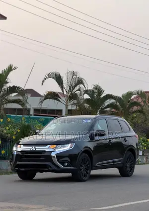 Mitsubishi Outlander 2020 Black