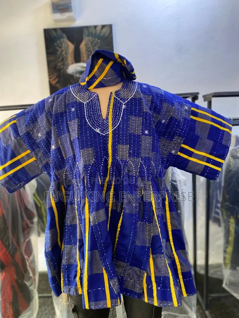 Men Smock and Batakali