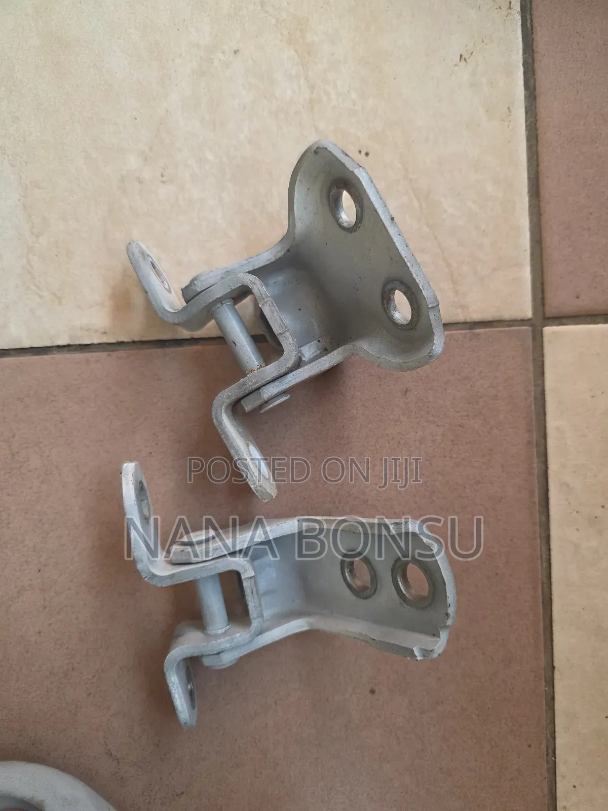 Toyota Voxy Door Hinges
