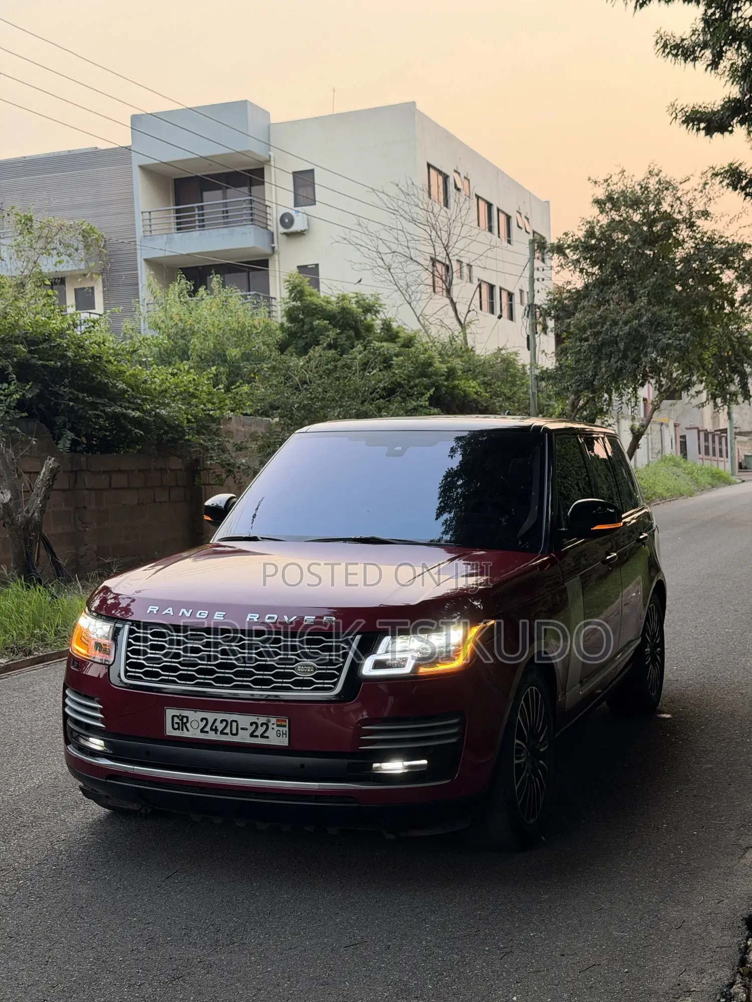 Land Rover Range Rover Vogue 2017 Red