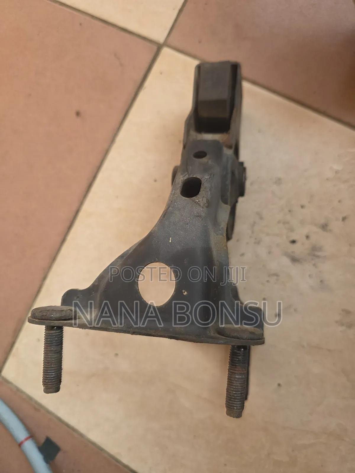 Toyota Voxy Engine /Gear Box Seats