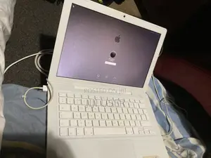 Laptop Apple MacBook 2GB Intel Core 2 Duo HDD 160GB