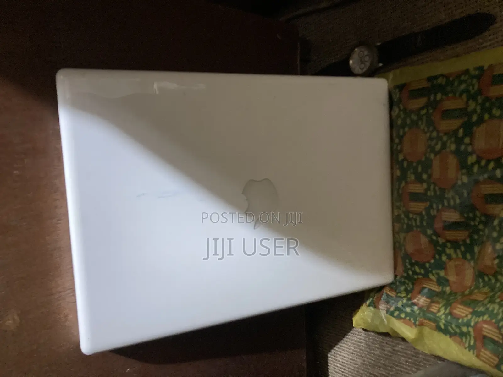 Laptop Apple MacBook 2GB Intel Core 2 Duo HDD 160GB