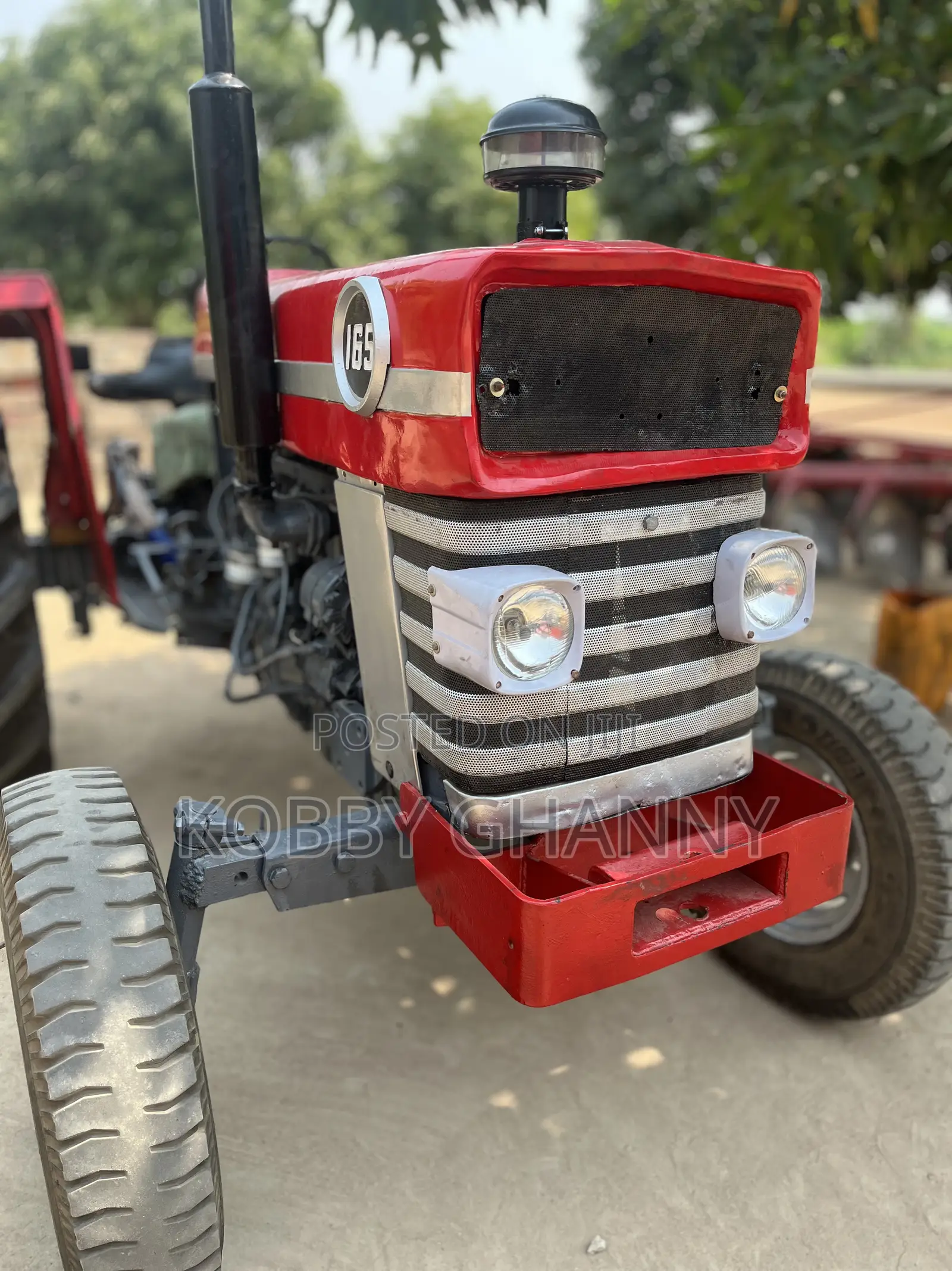 Massey Ferguson 165