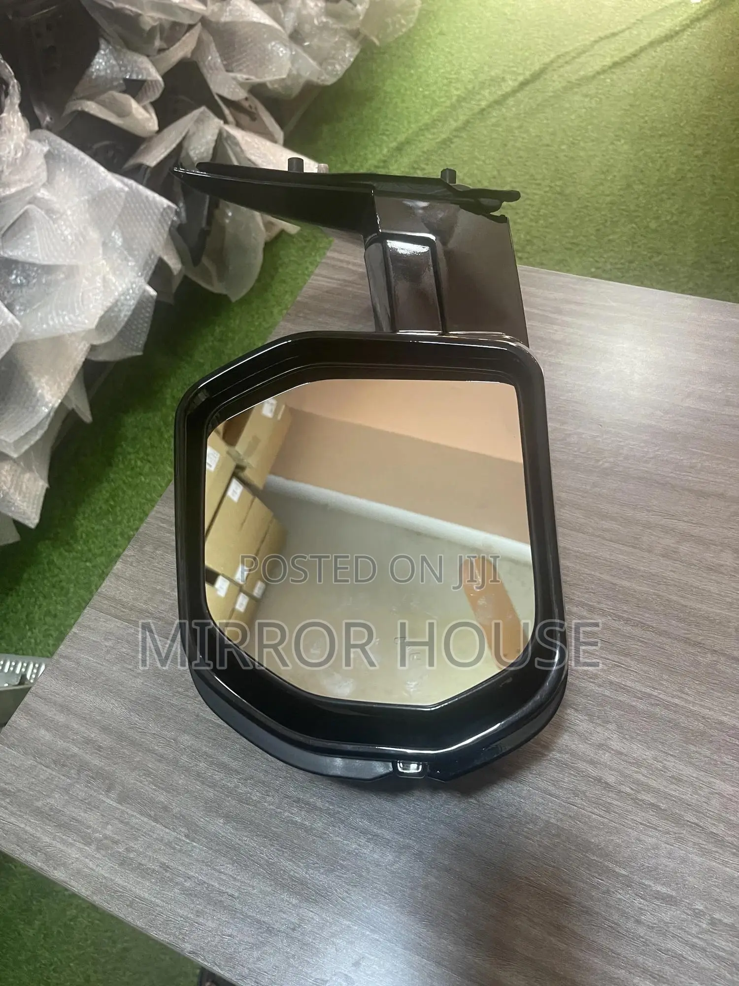 Toyota Tundra 2022-2025 Side Mirror With Light and Blindspot Sensor