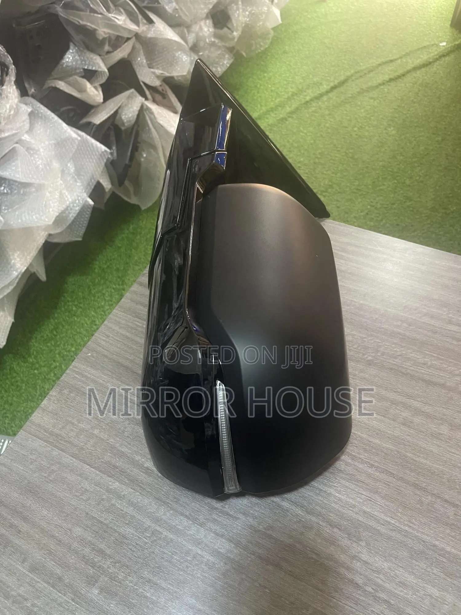 Toyota Tundra 2022-2025 Side Mirror With Light and Blindspot Sensor