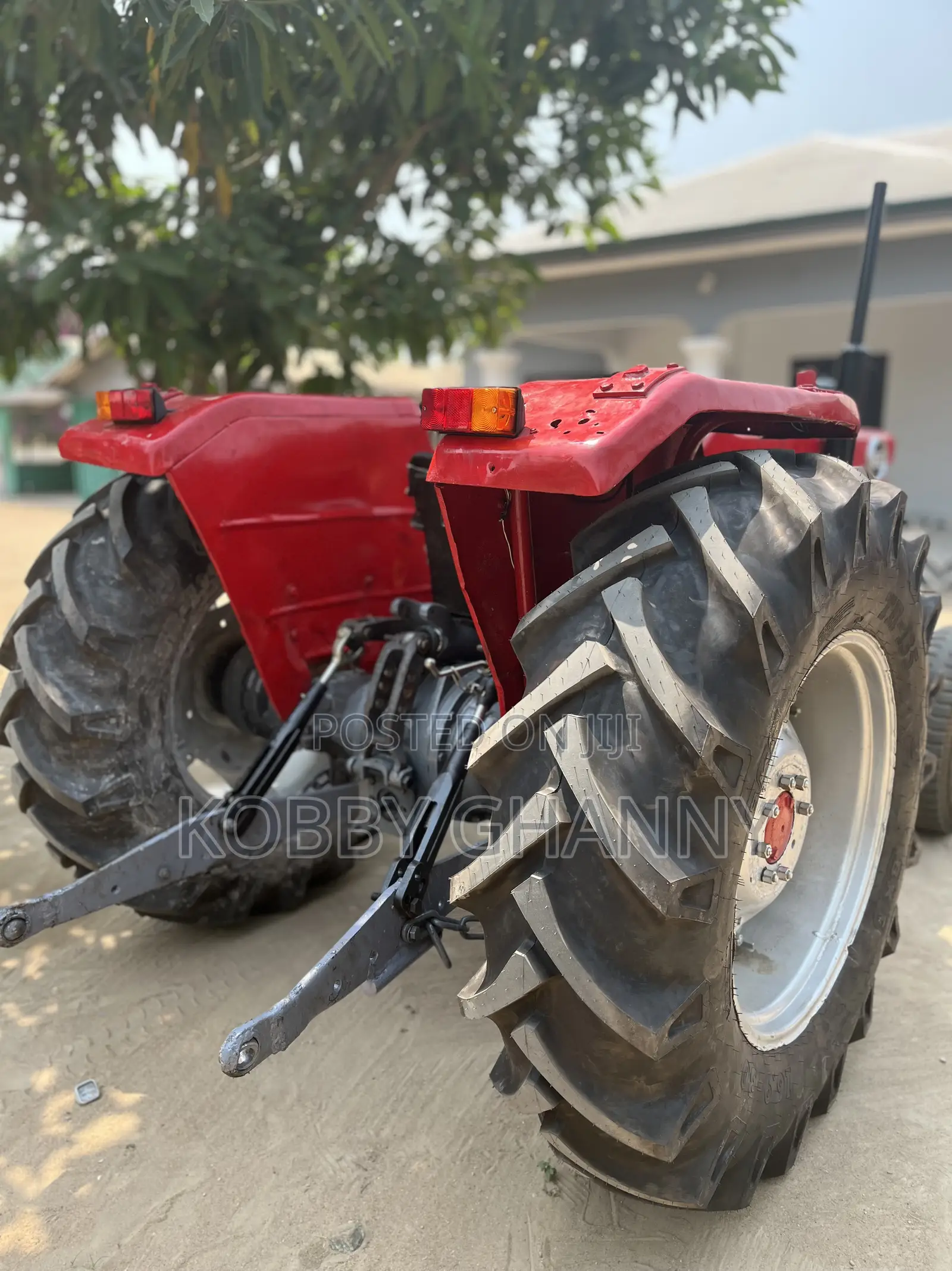 Massey Ferguson 165