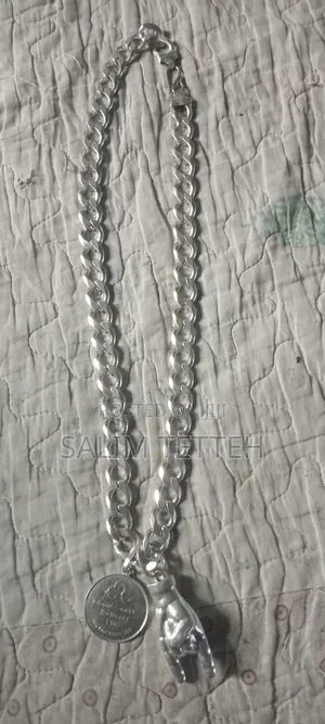 167.9 Grams Of Sliver Chain For Sell At Cool Price