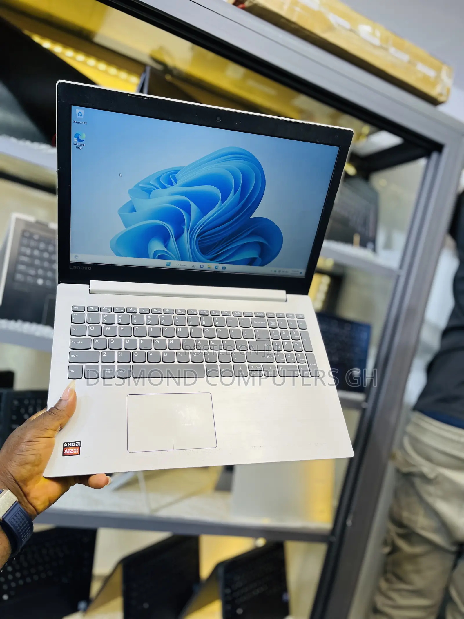 Laptop Lenovo IdeaPad 320 4GB AMD A10 HDD 160GB