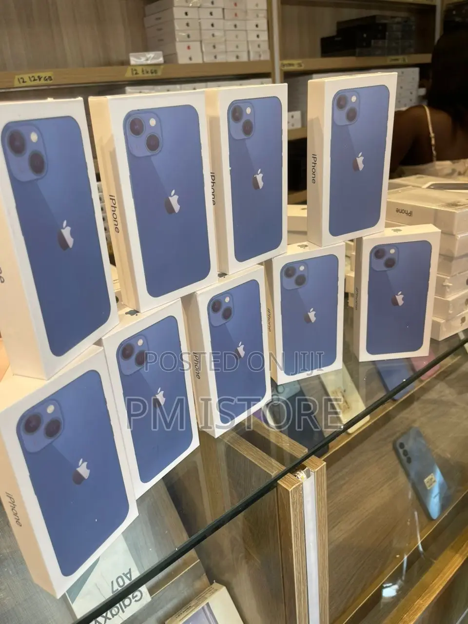 New Apple iPhone 13 128 GB Blue