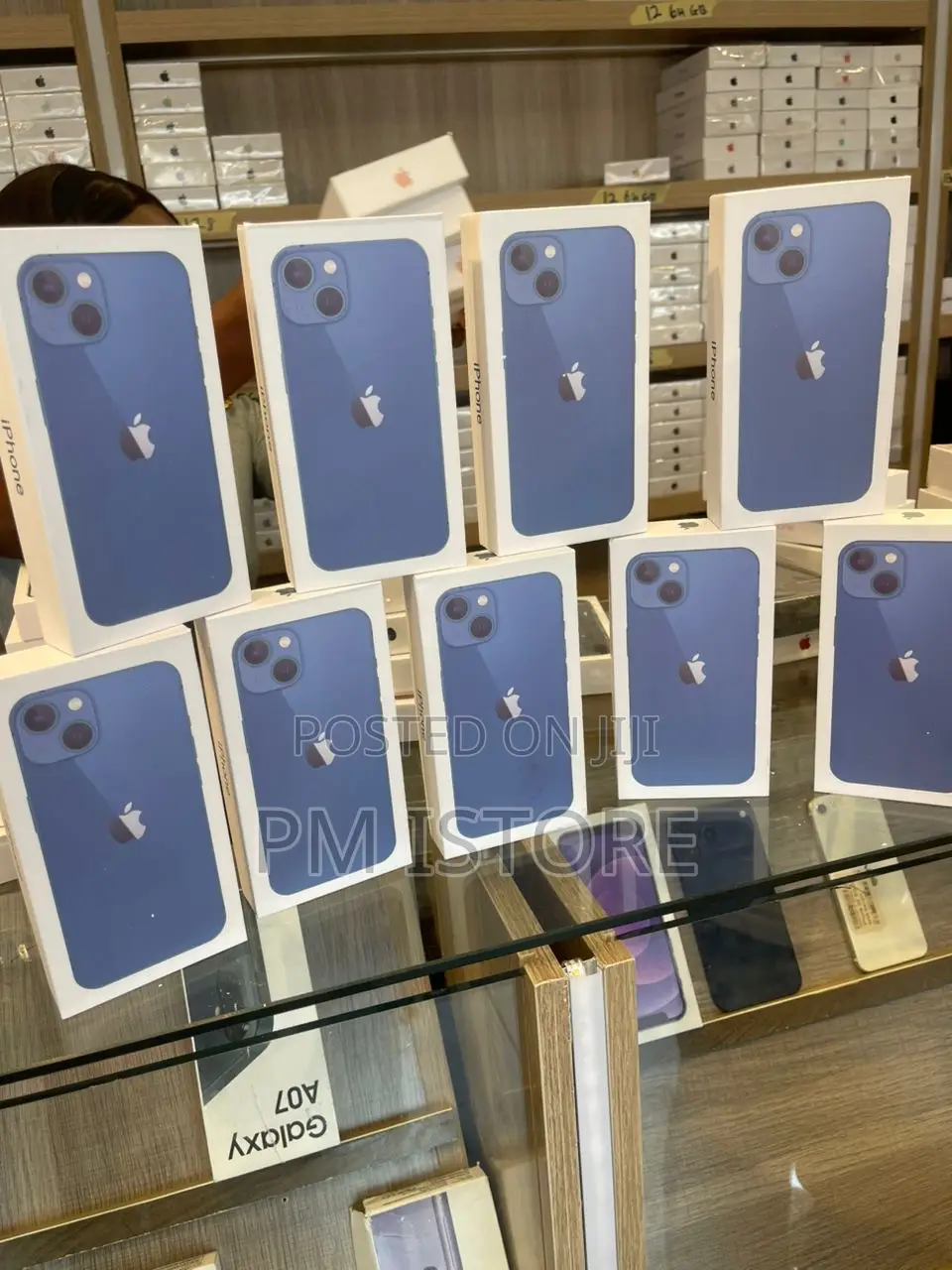 New Apple iPhone 13 128 GB Blue