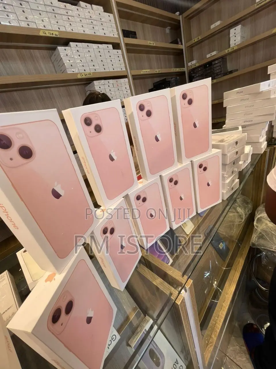 New Apple iPhone 13 128 GB Pink