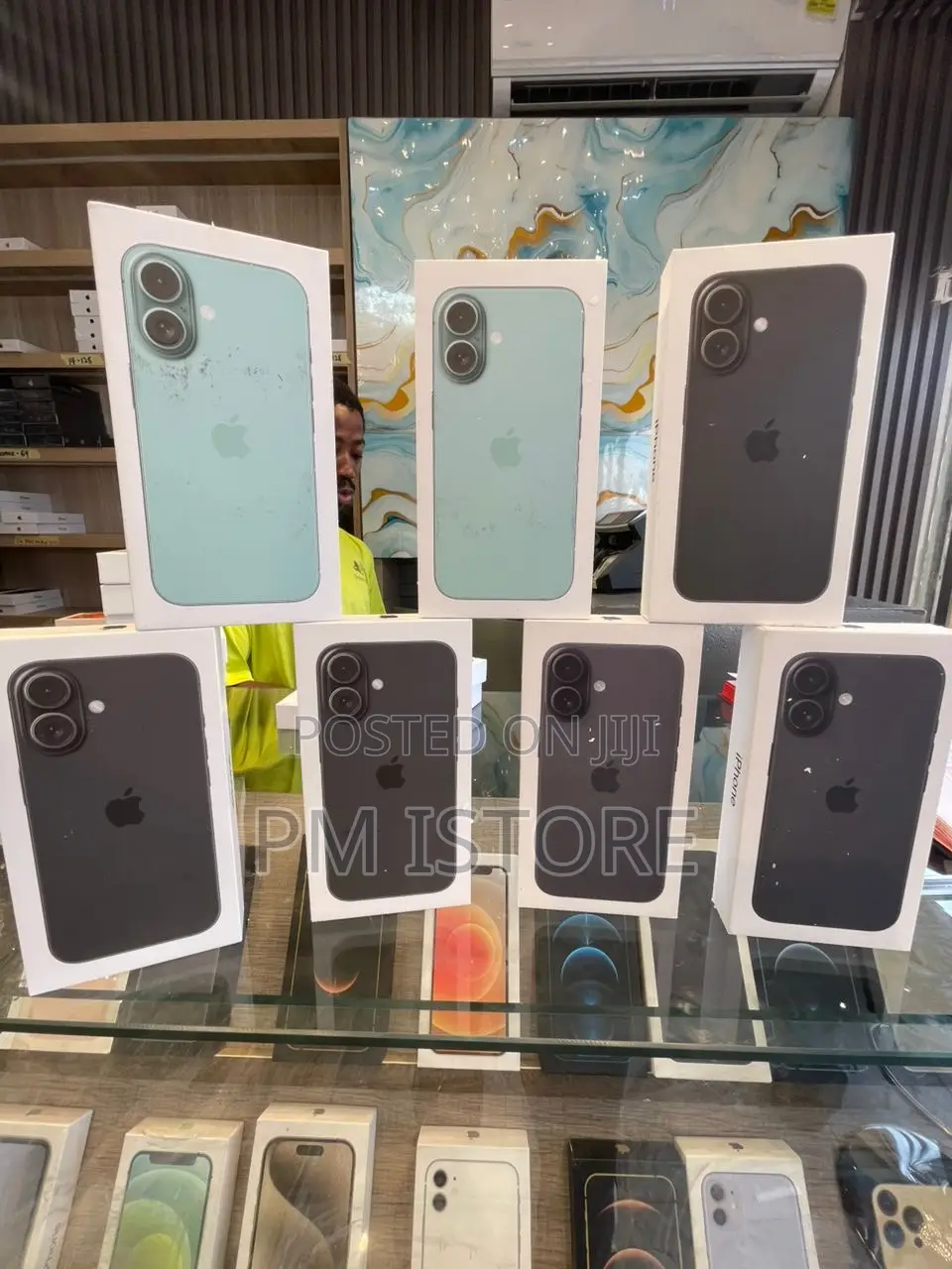 New Apple iPhone 16 Plus 128 GB Black