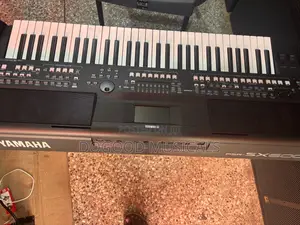 Yamaha Psr-sx600 Keyboard