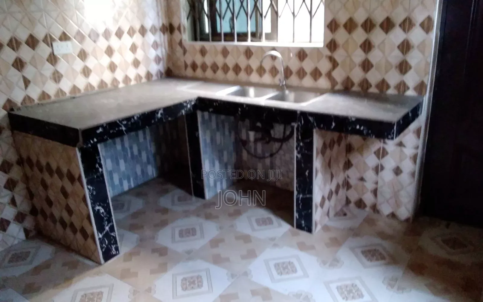 2bdrm Apartment in Survivorestates, Manhean for rent