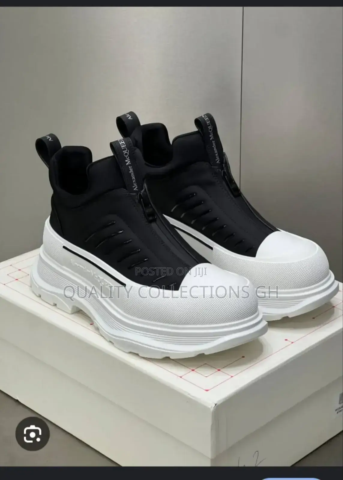 Alexander McQueen Black and White Fall