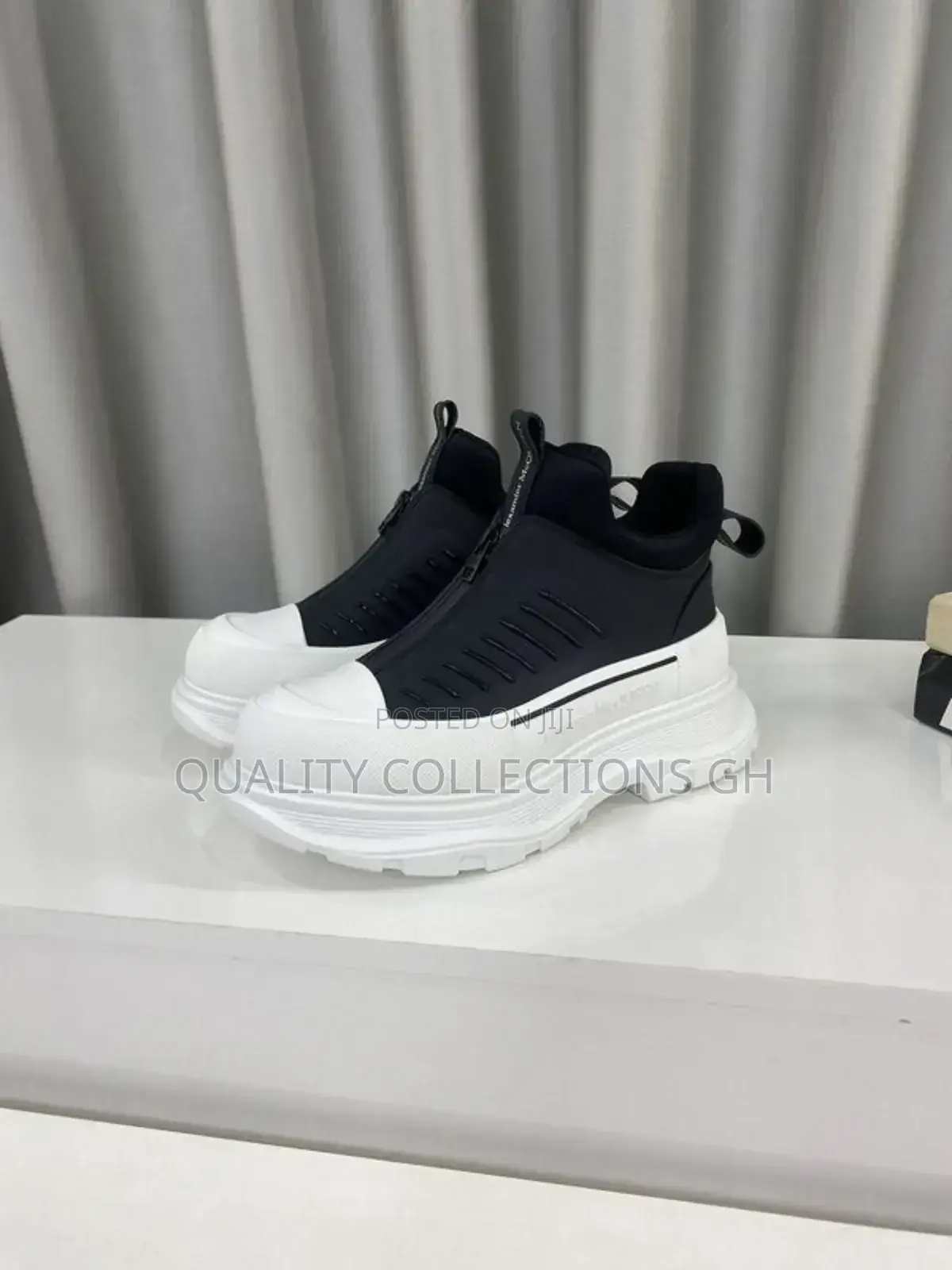 Alexander McQueen Black and White Fall