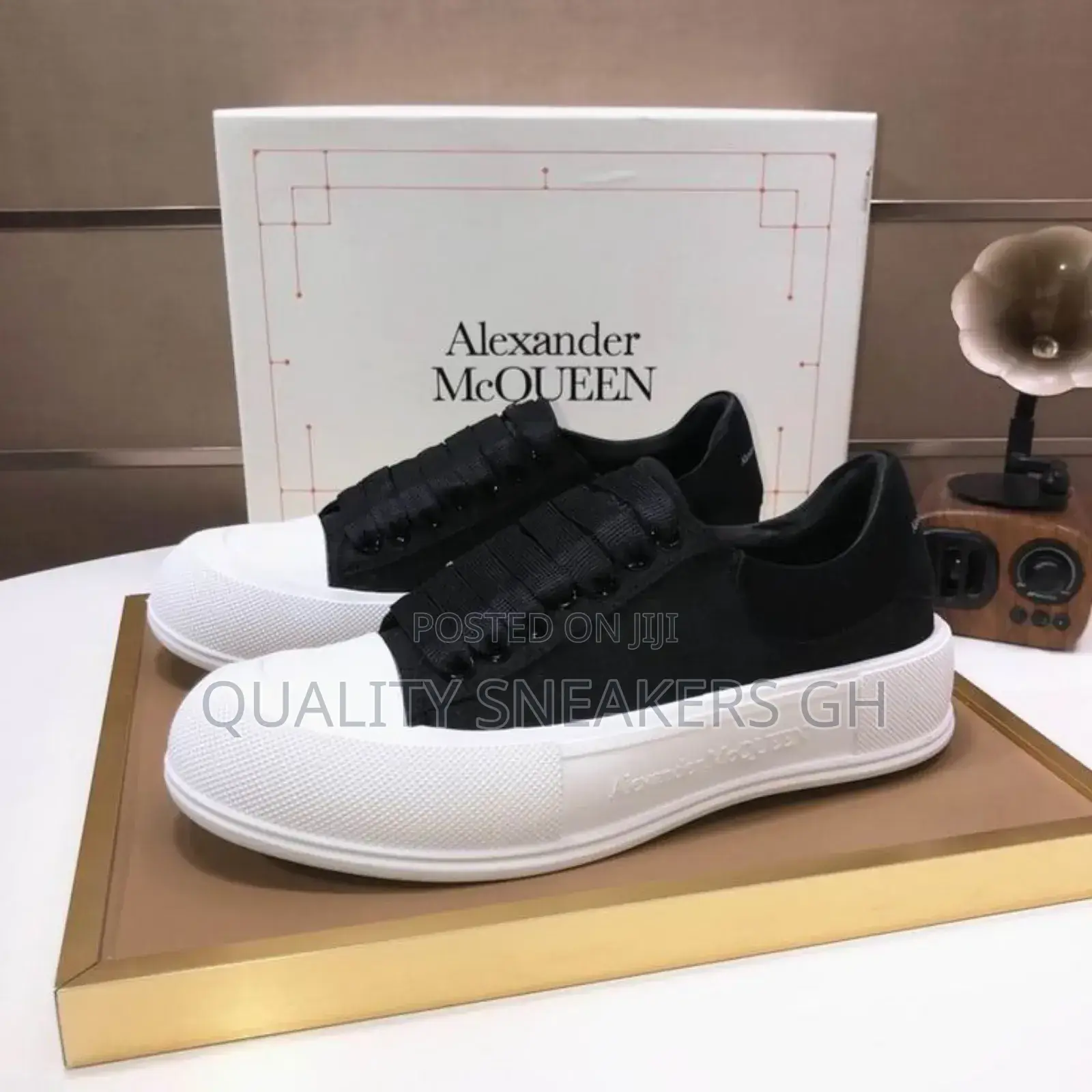 McQueen Classic Black and White