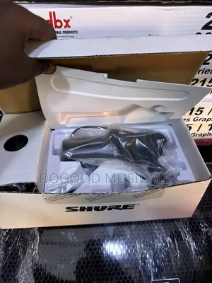 Shure Sm7b Vocal Condenser Microphone