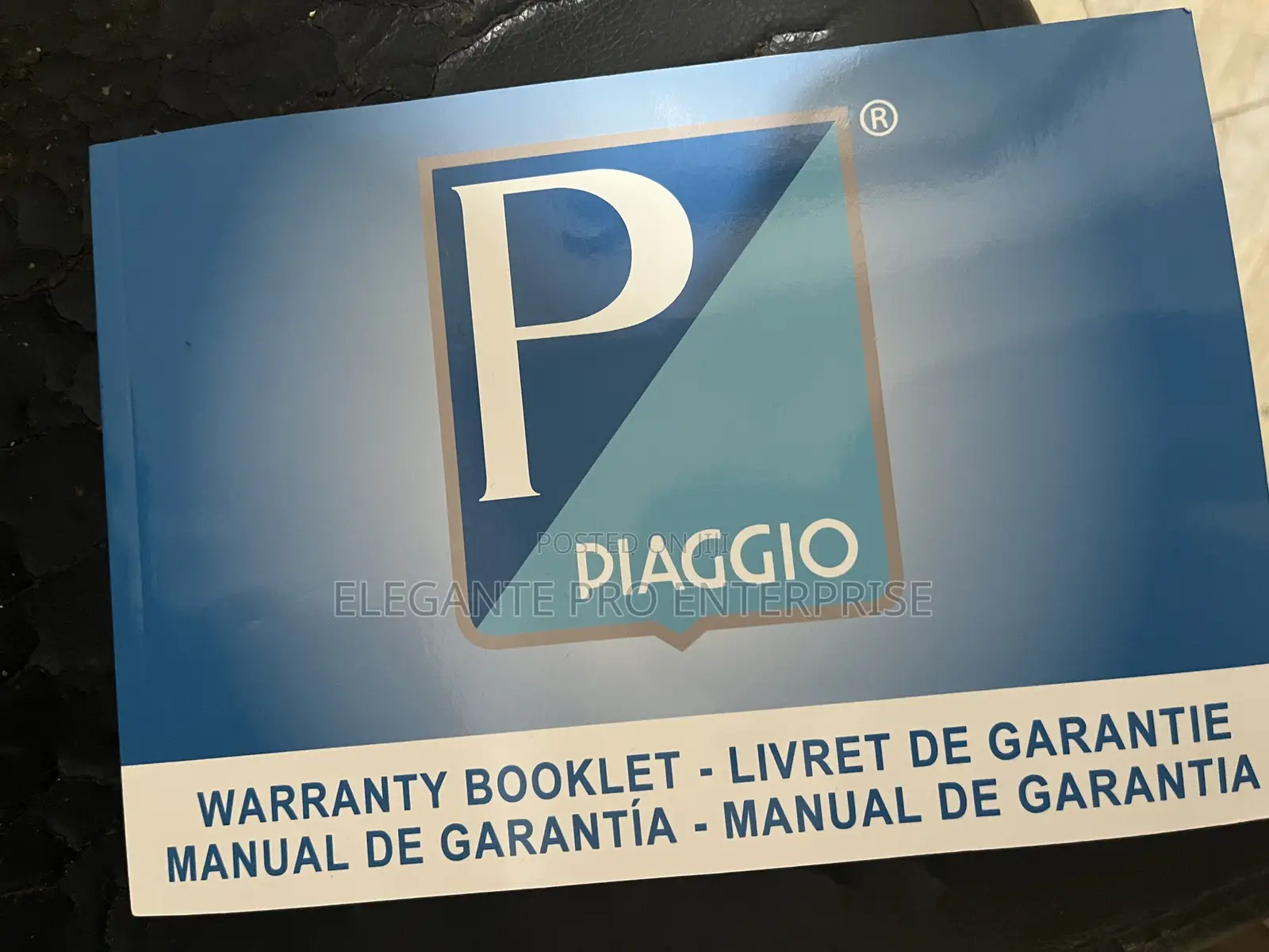 Piaggio Scooter 2022 Gray