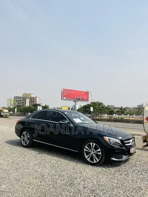 Mercedes-Benz C300 Luxury 4dr AWD 4Matic Sedan (2.0L 4cyl 7A) 2015