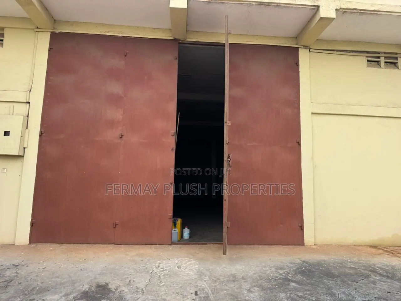 Ware House for Rent at Achimota