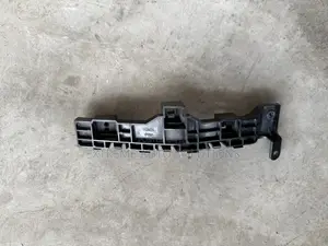 Fender Bracket Passenger Side Front Right R Oem Honda Passport 19-21